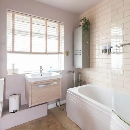 Fabulous House In Bath W/Parking Villa Exterior photo