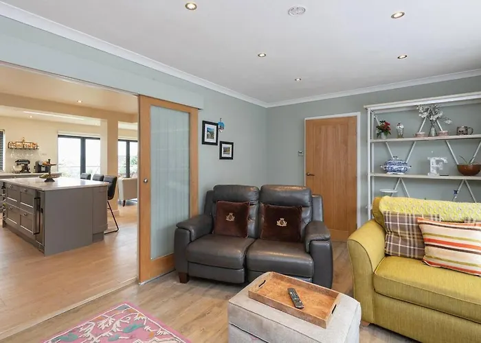 Fabulous House In Bath W/Parking